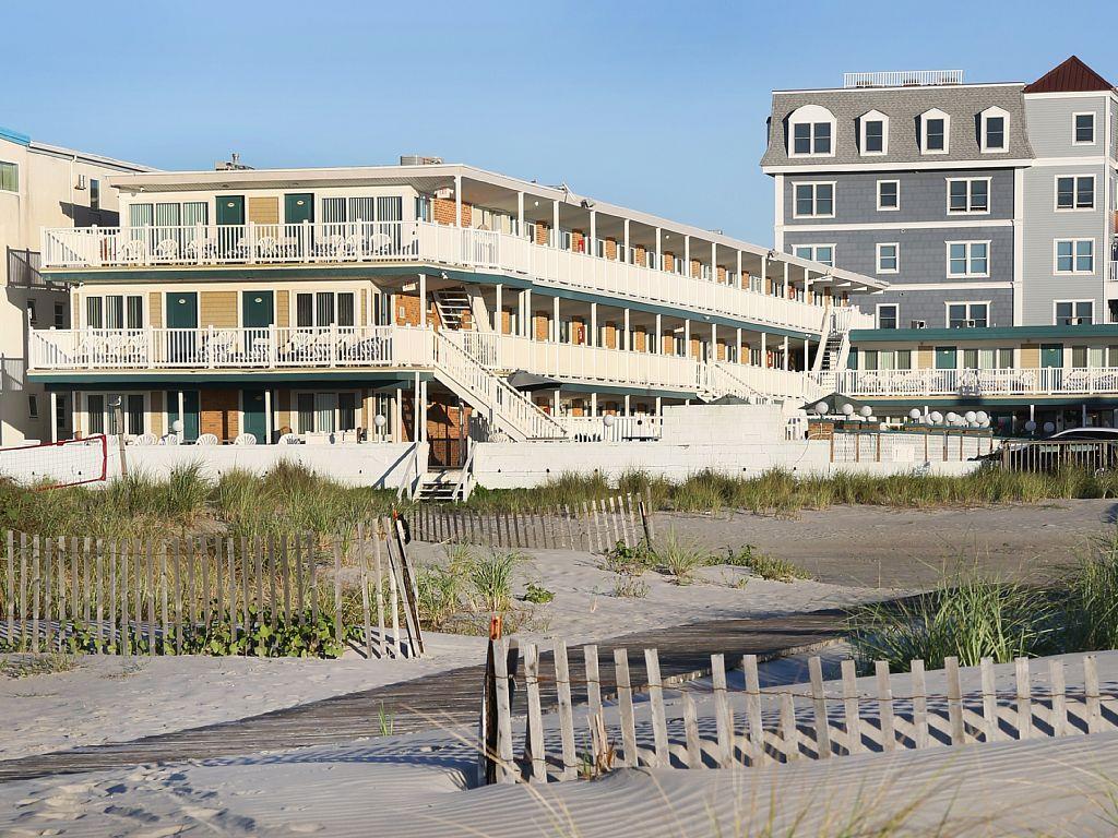 410 EAST MONTEREY AVENUE 315 WILDWOOD CREST SUMMER VACATION RENTALS